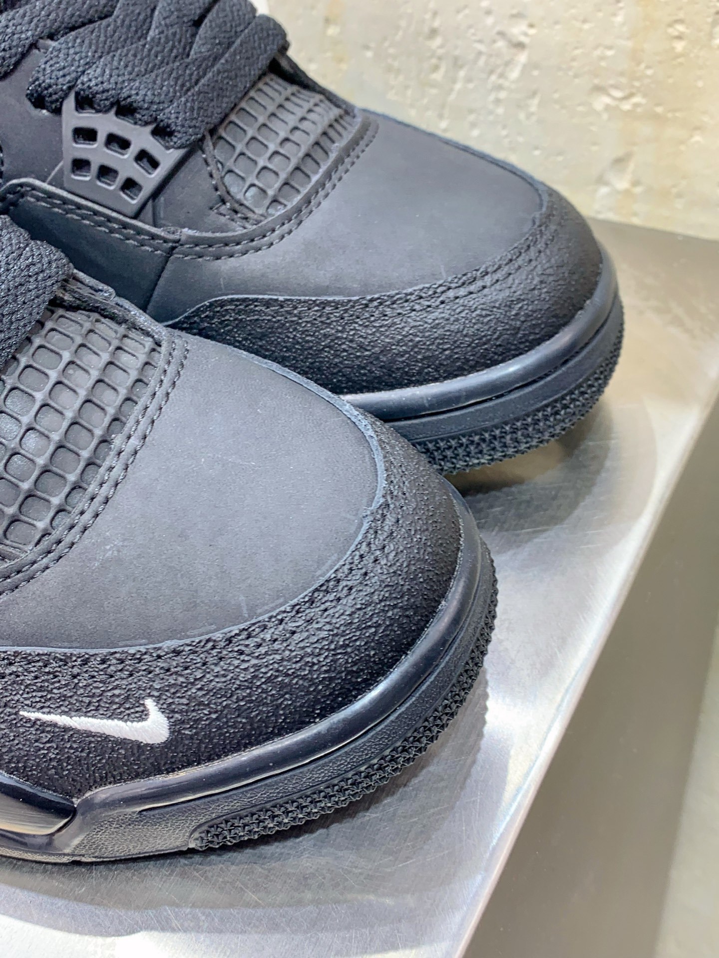 Air Jordan 4 Grey / White main view