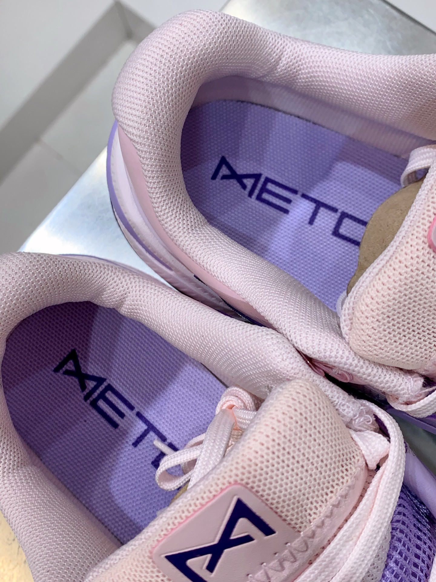 Nike Other Running White / Grey detail view 2