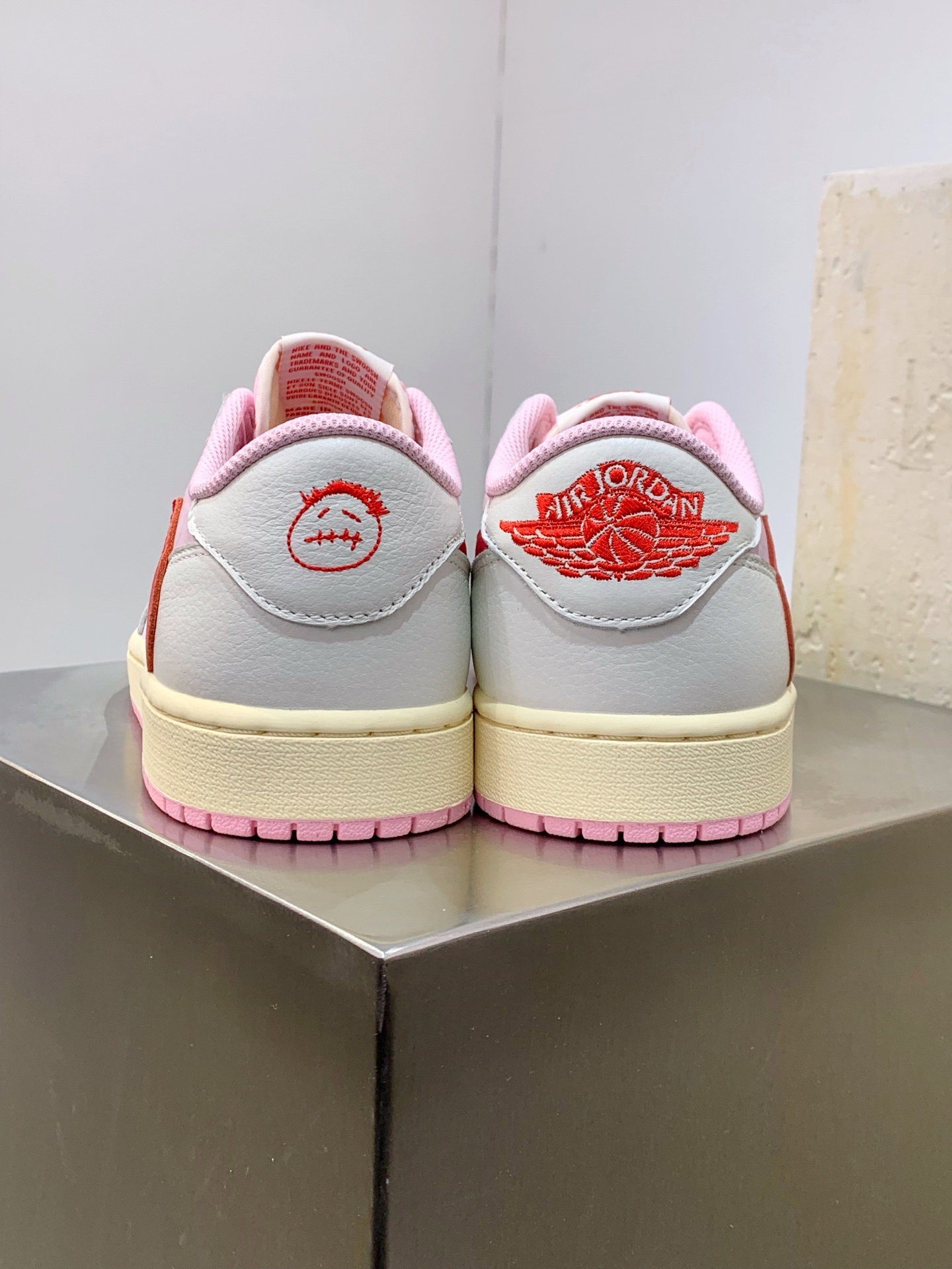 Nike Air Force 1 Low White / Grey detail view 3