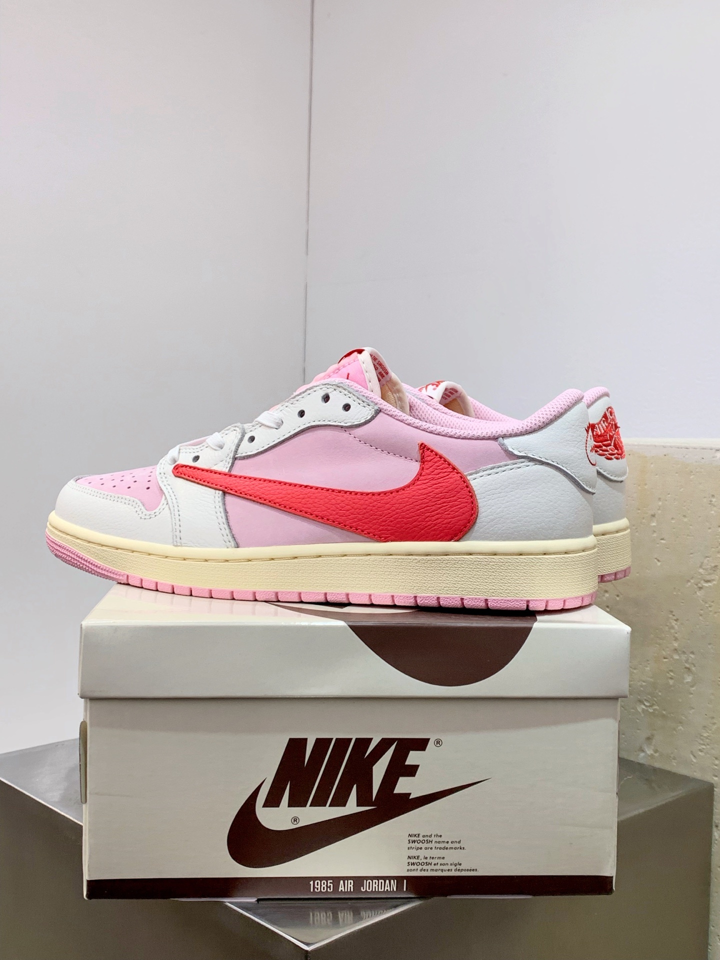 Nike Air Force 1 Low White / Grey detail view 4