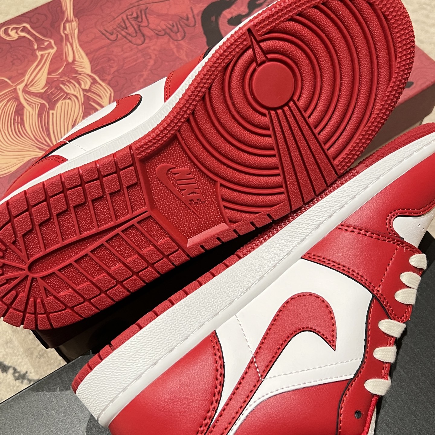 Nike Dunk Low Burgundy / White main view