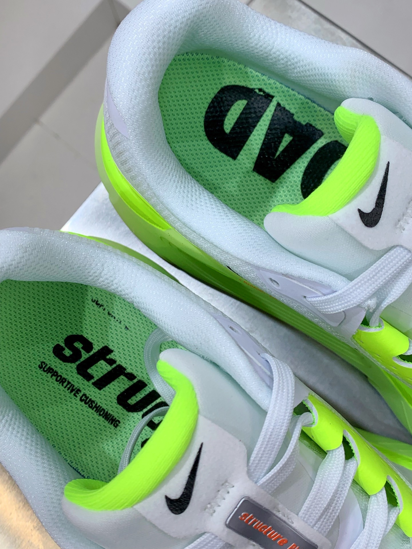 Nike Other Running White / Grey detail view 2
