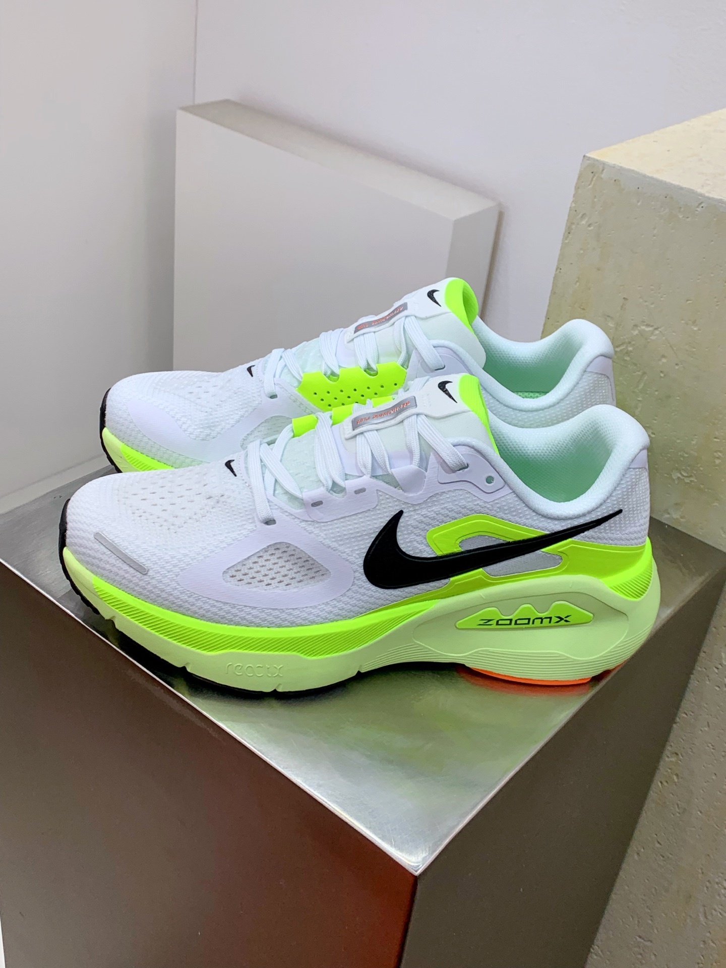 Nike Other Running White / Grey detail view 8
