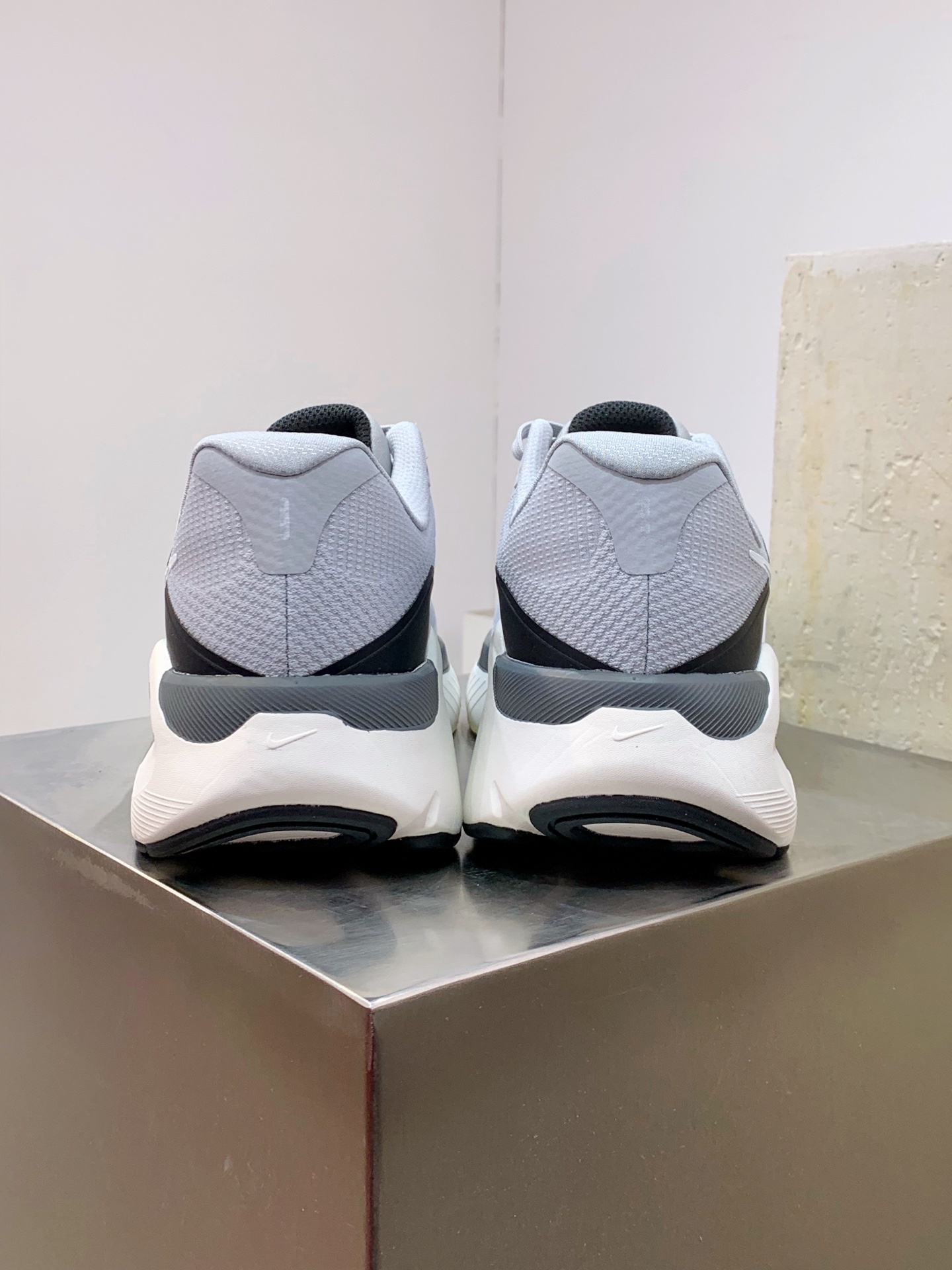 Nike Other Running White / Grey detail view 3