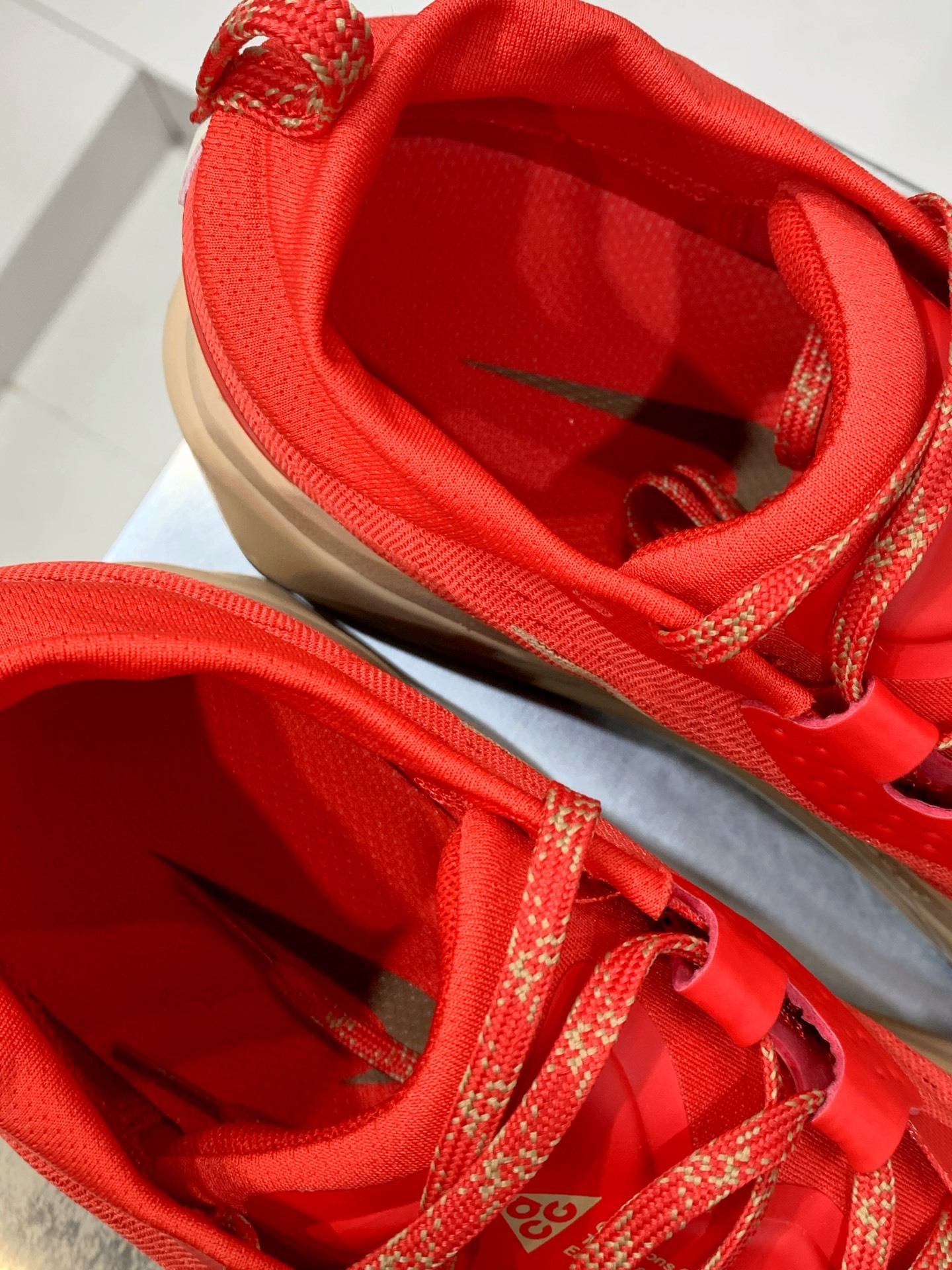 Nike Other Running Grey / Red detail view 2