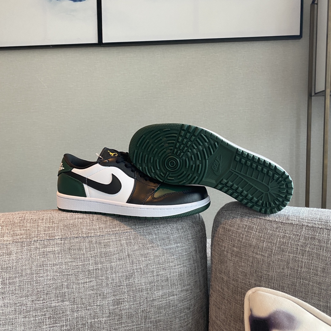 Nike Slides Grey / White detail view 1