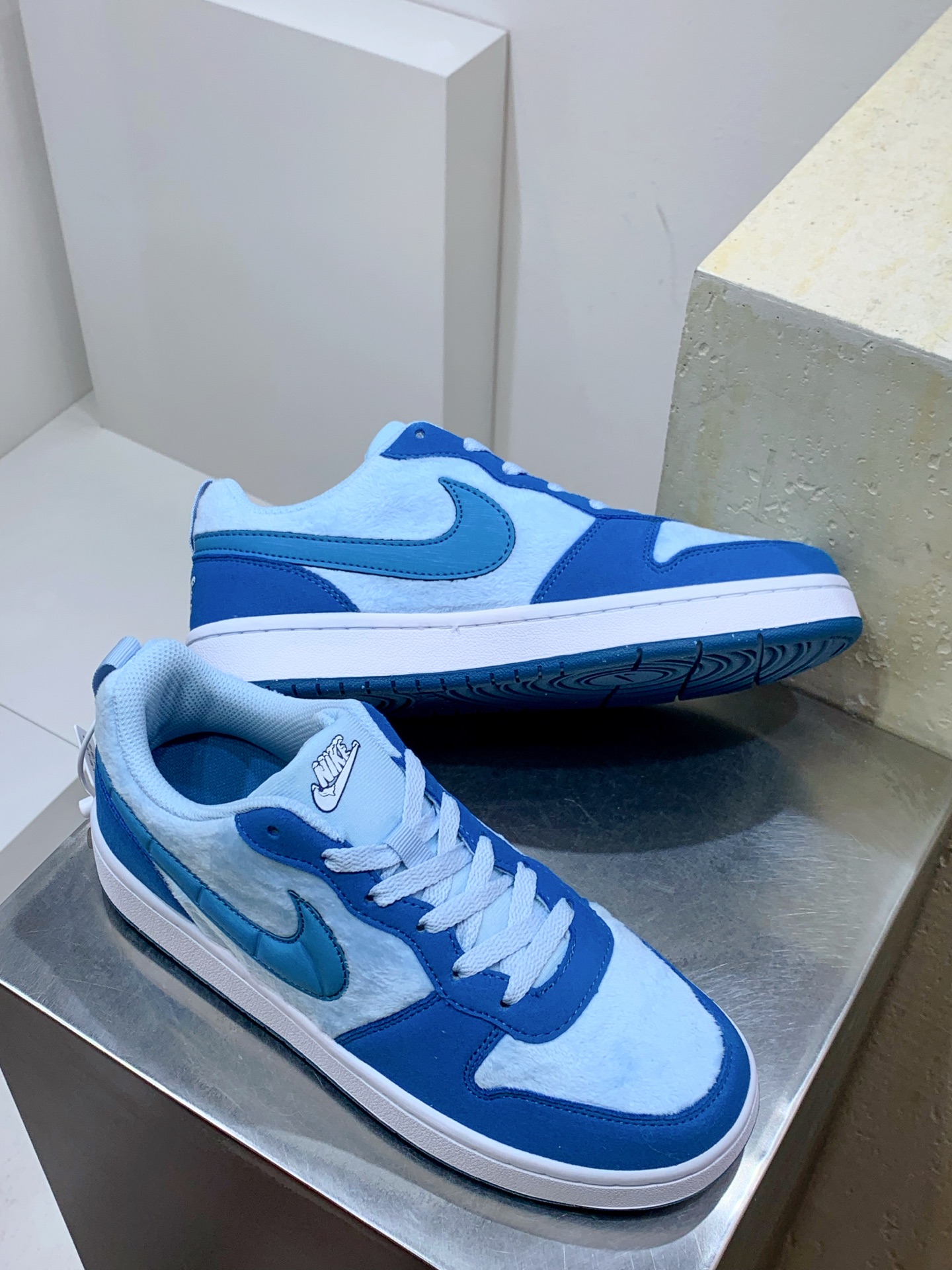 Nike Dunk Low Blue / Grey detail view 7