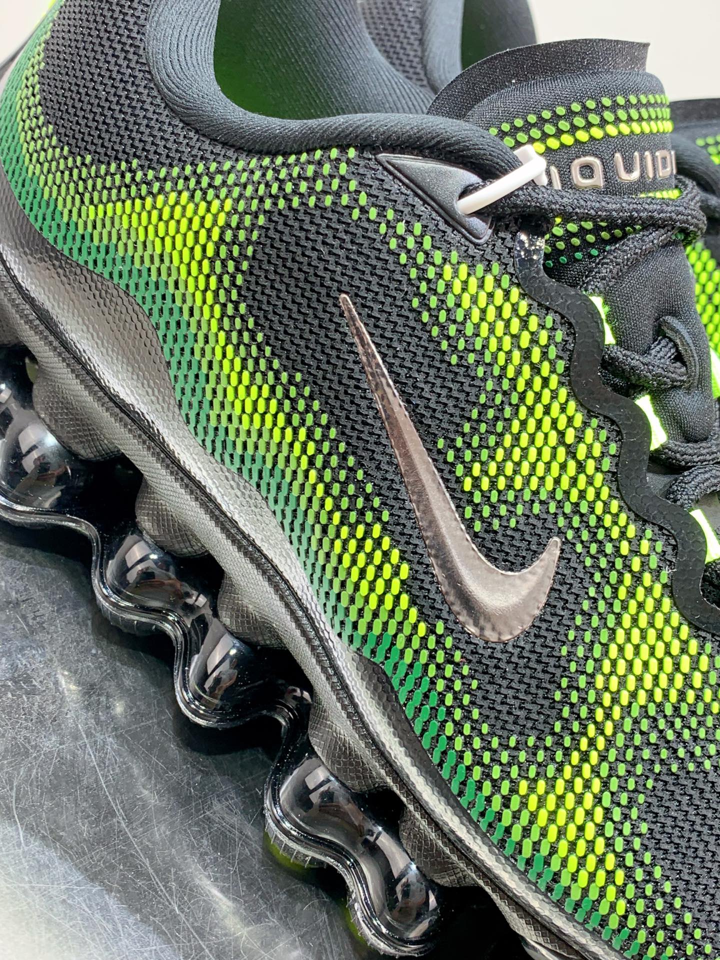 Nike Other Running Grey / Green detail view 1