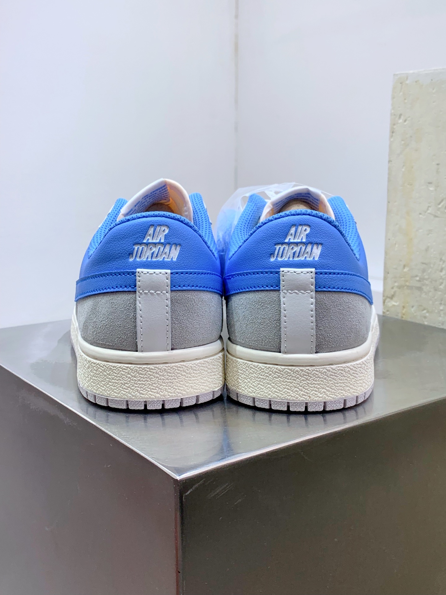 Nike Air Force 1 Low White / Grey detail view 3