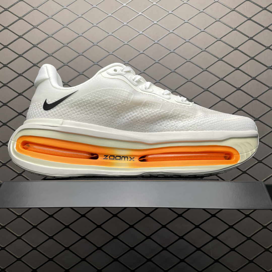 Nike HQ2050-306 Running Shoes detail view 2
