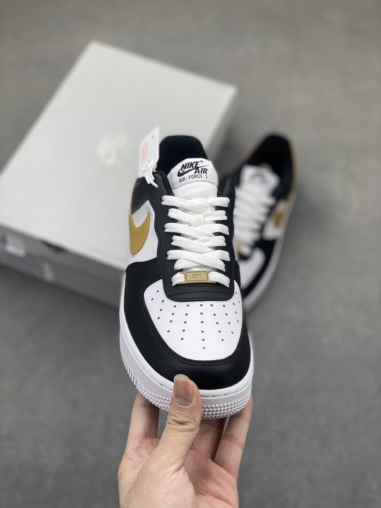 Nike Air Force 1 Sneakers Black detail view 1