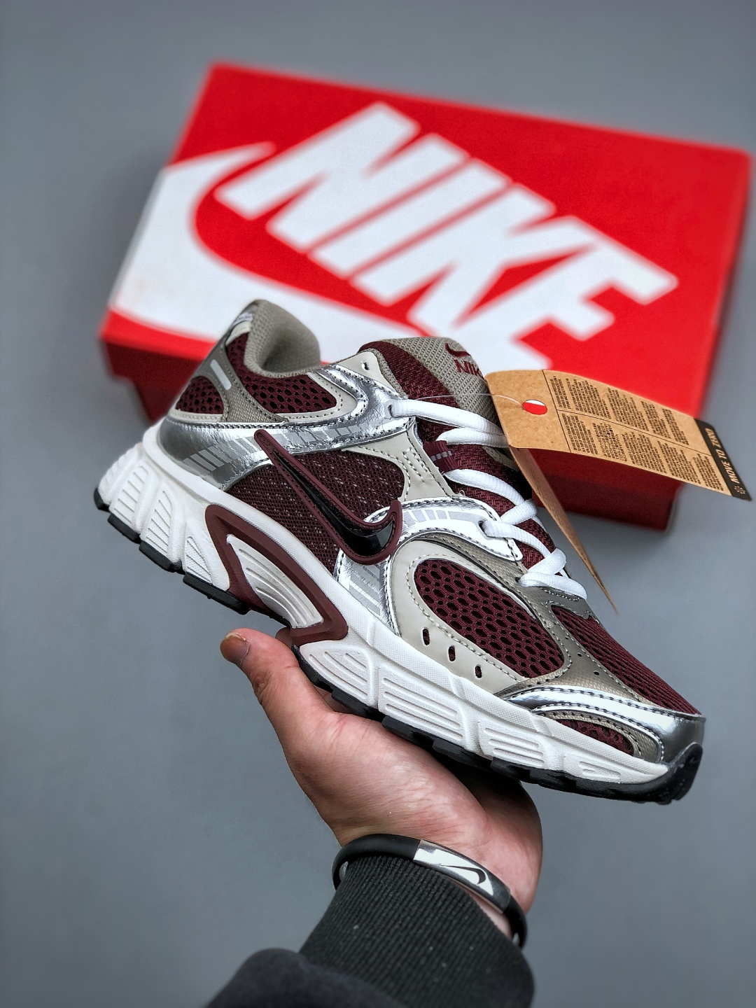 Nike HQ7901 602 Sneakers main view