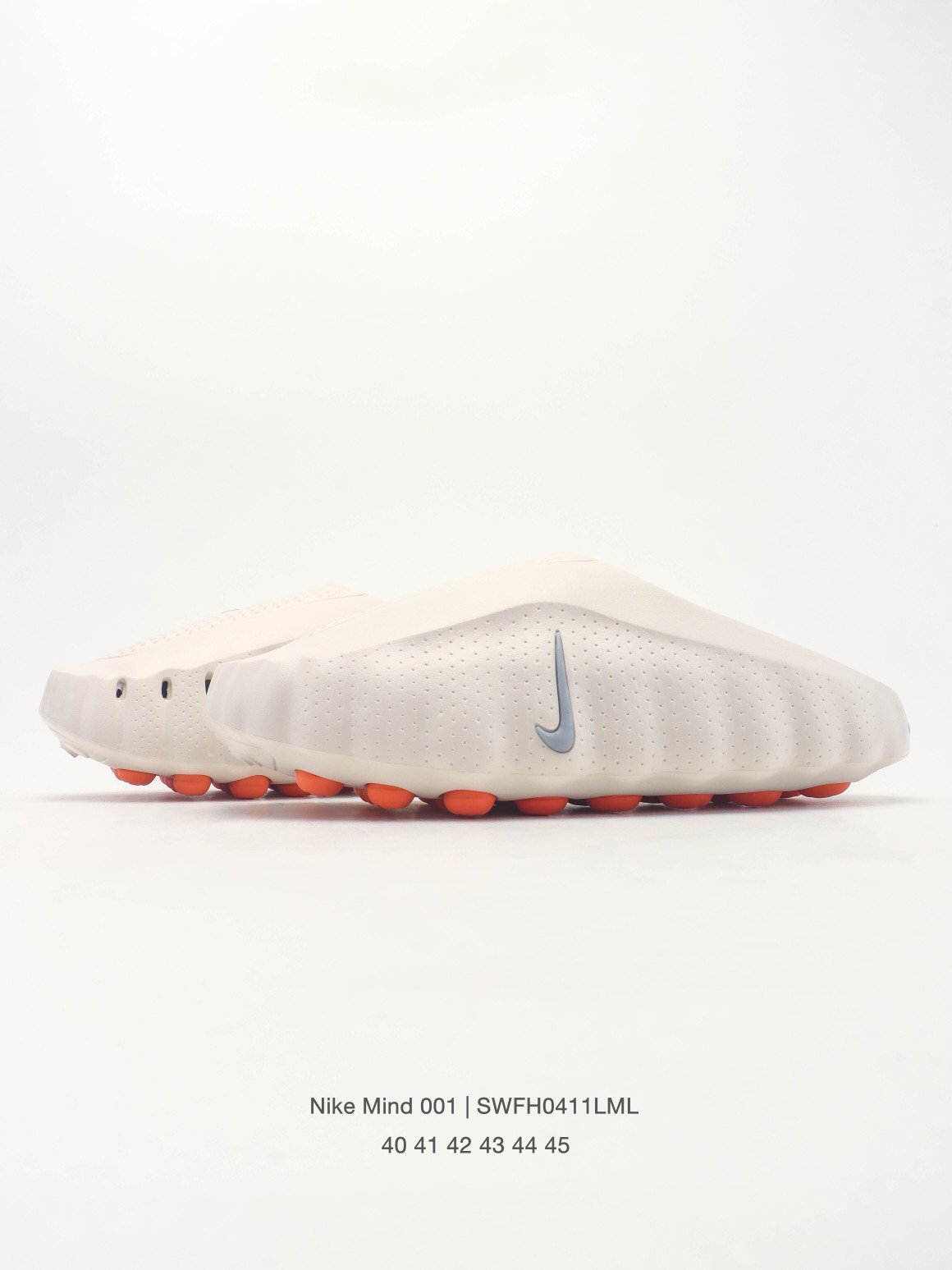 Nike HQ4307 Running Shoes Silver detail view 1