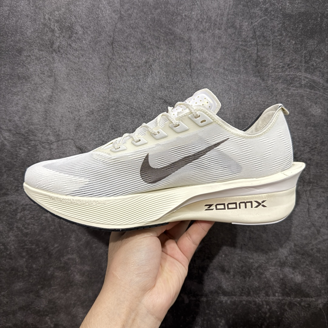 Nike HV6107-100 Sneakers Black detail view 1