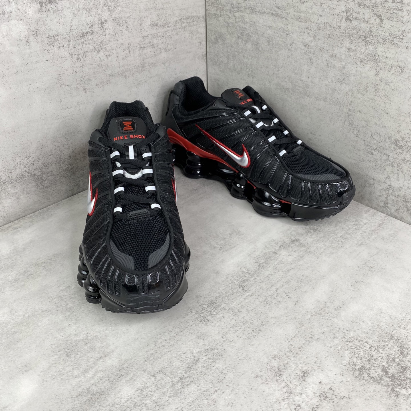 Nike Air Max Running Shoes Red detail view 1