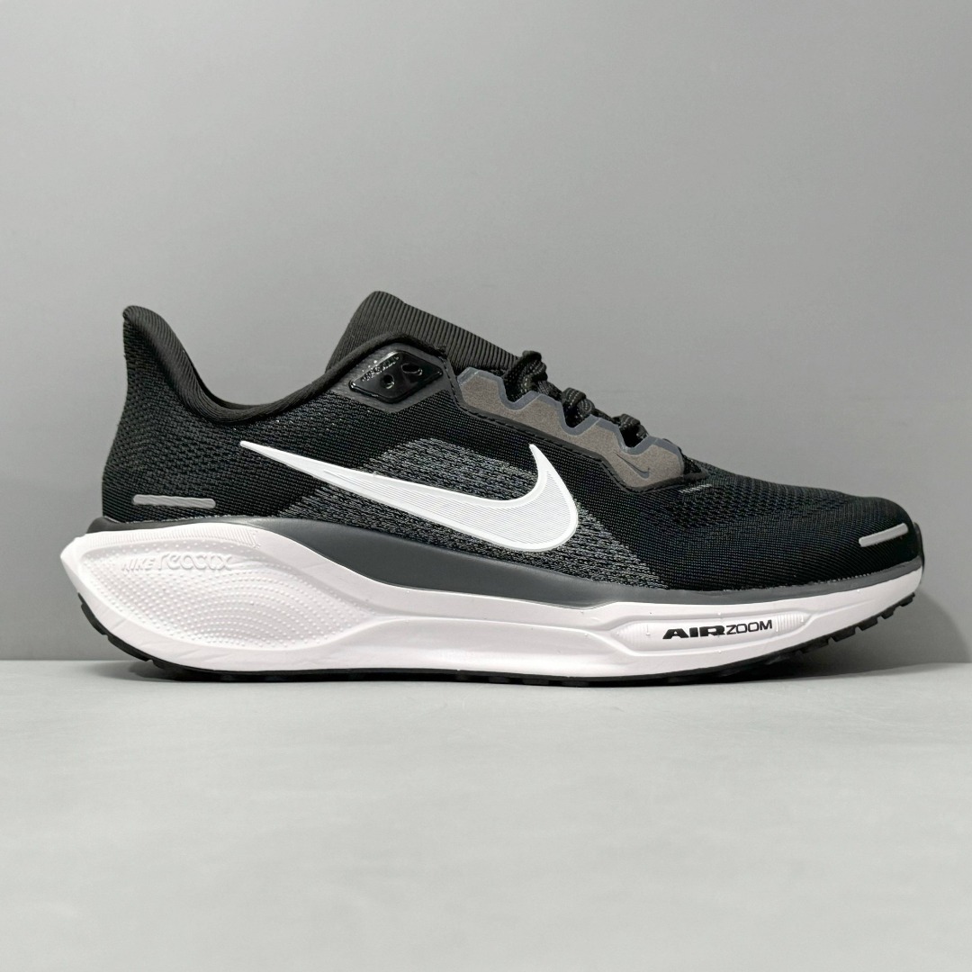 Nike P125 Running Shoes Black main view