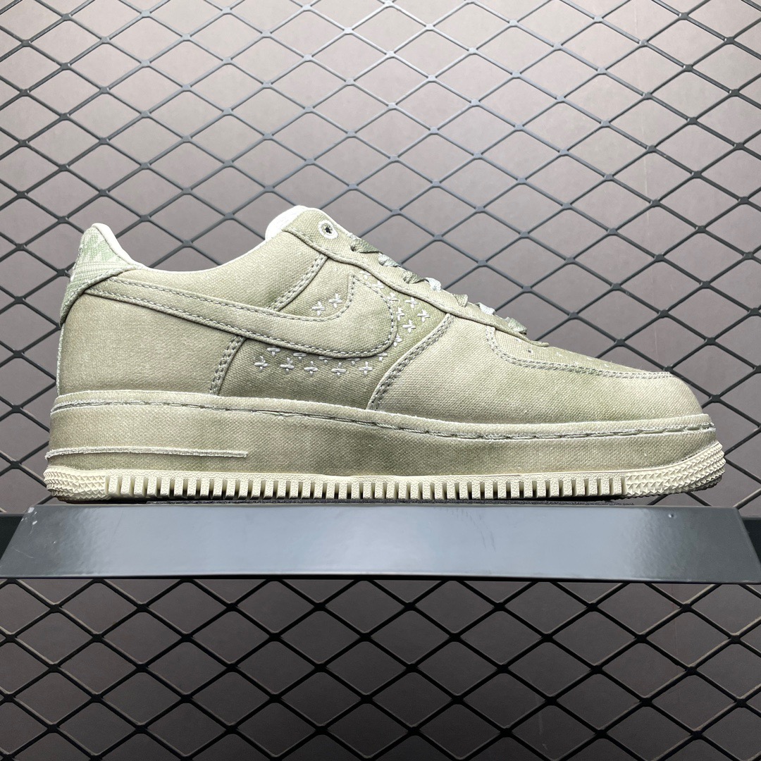 Nike Air Force 1 Sneakers Green detail view 2