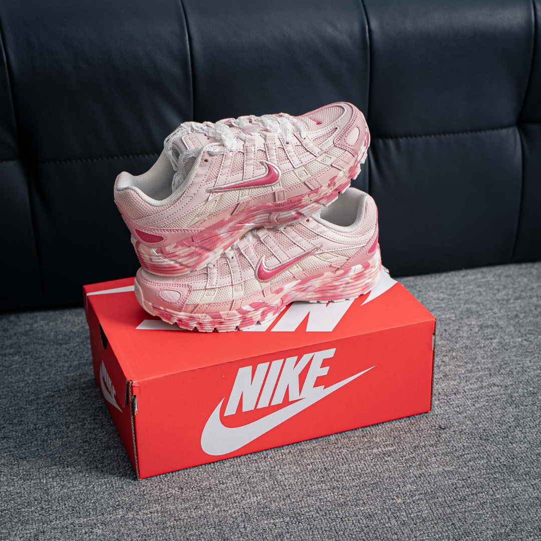 Nike CV2209 111 Running Shoes detail view 1