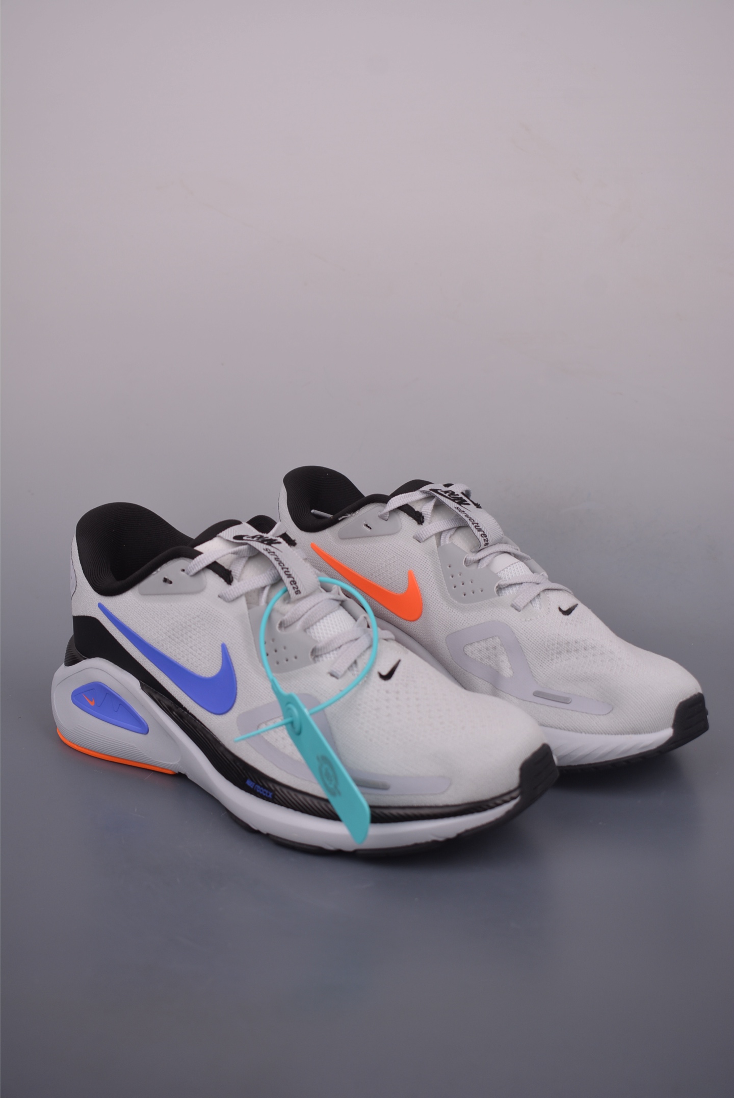 Nike HJ1107 Sneakers main view
