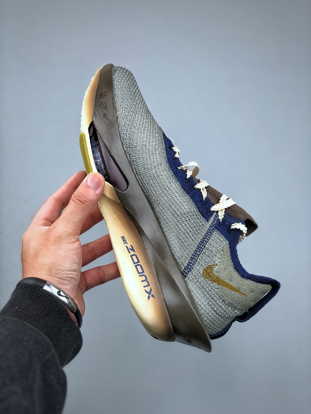 Nike HV4318-320 Sneakers Blue detail view 1