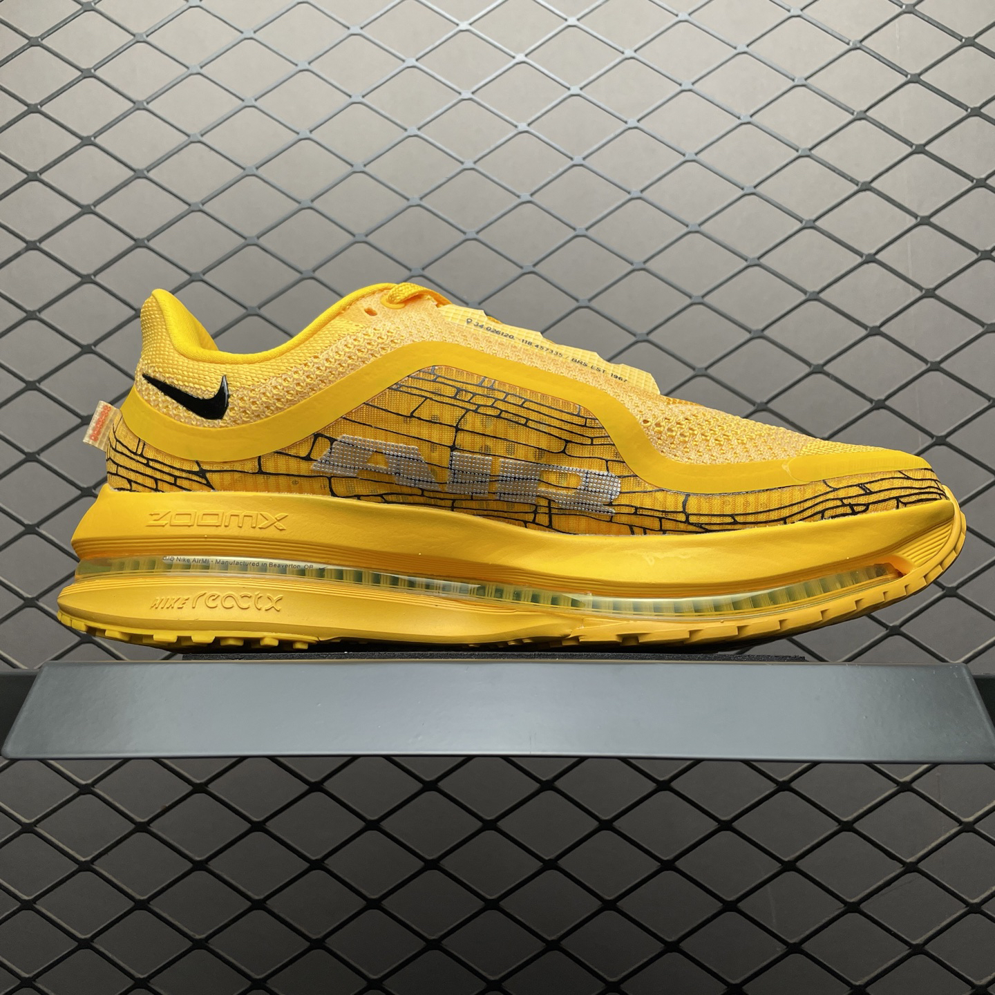 Nike IH3256-700 Running Shoes detail view 2