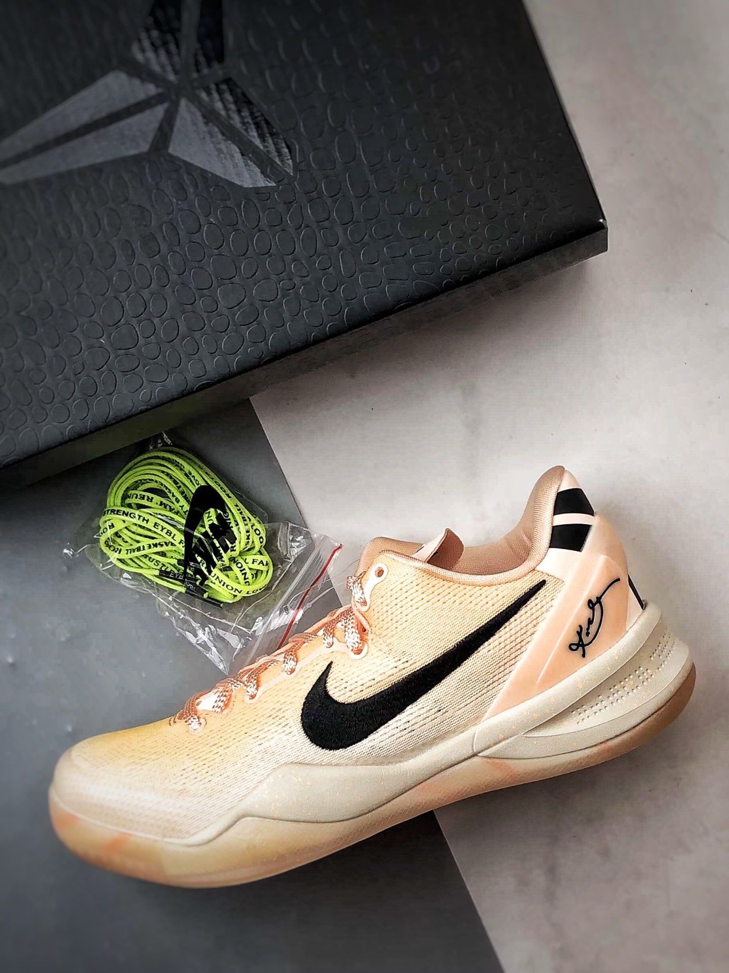 Nike HQ3138-800 Basketball Shoes Black detail view 2