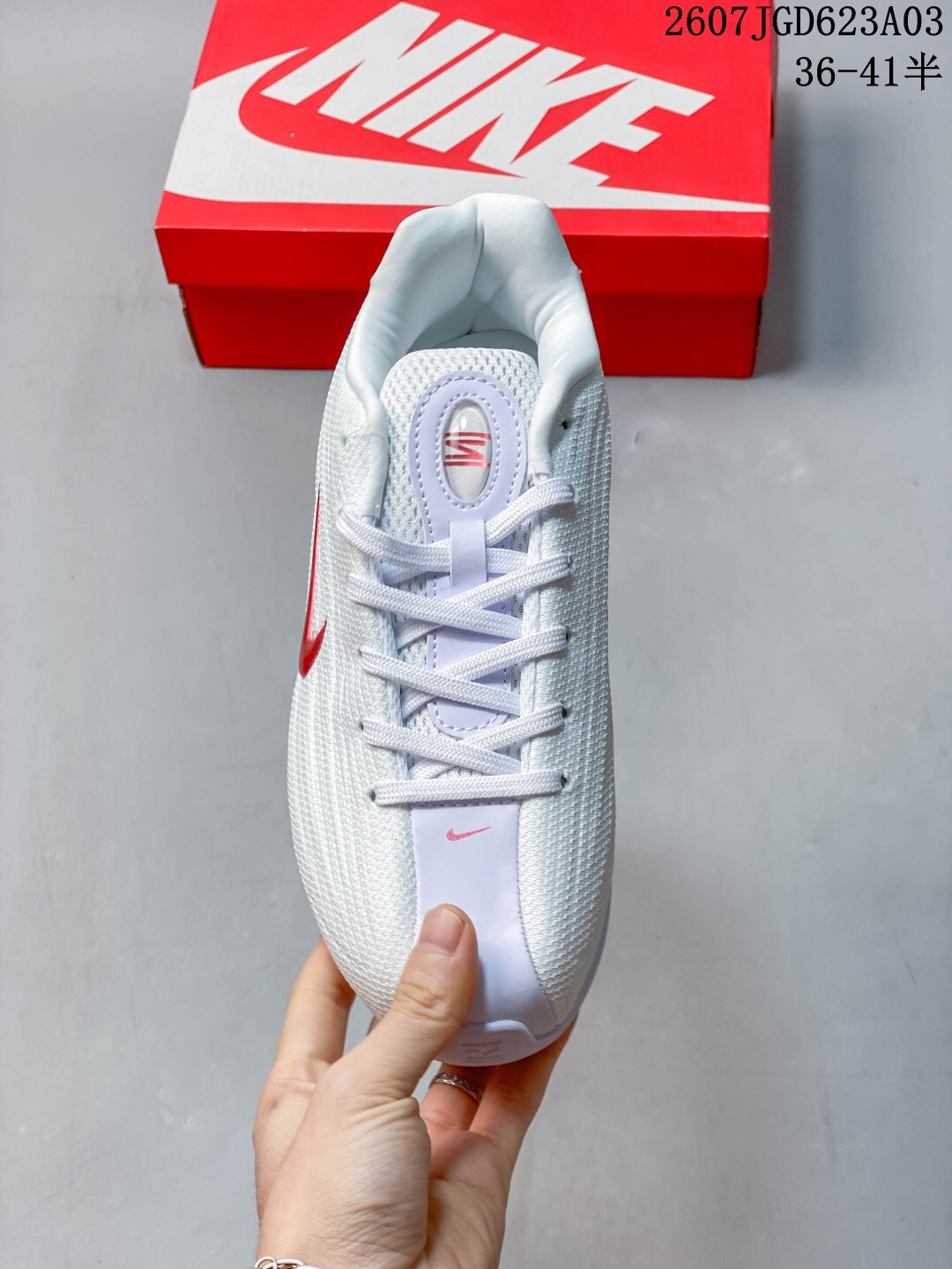 Nike HQ7540-001 Sneakers detail view 1