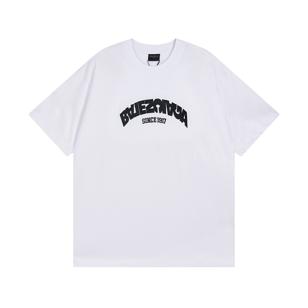 Balenciaga T-Shirt Style 002 main view