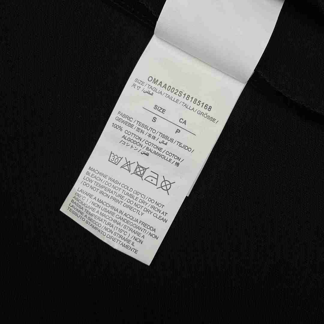 Off-White T-Shirt Style 005 detail view 5