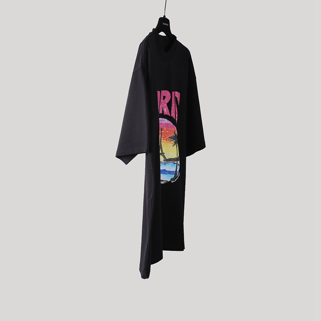 Balenciaga T-Shirt Style 004 detail view 3