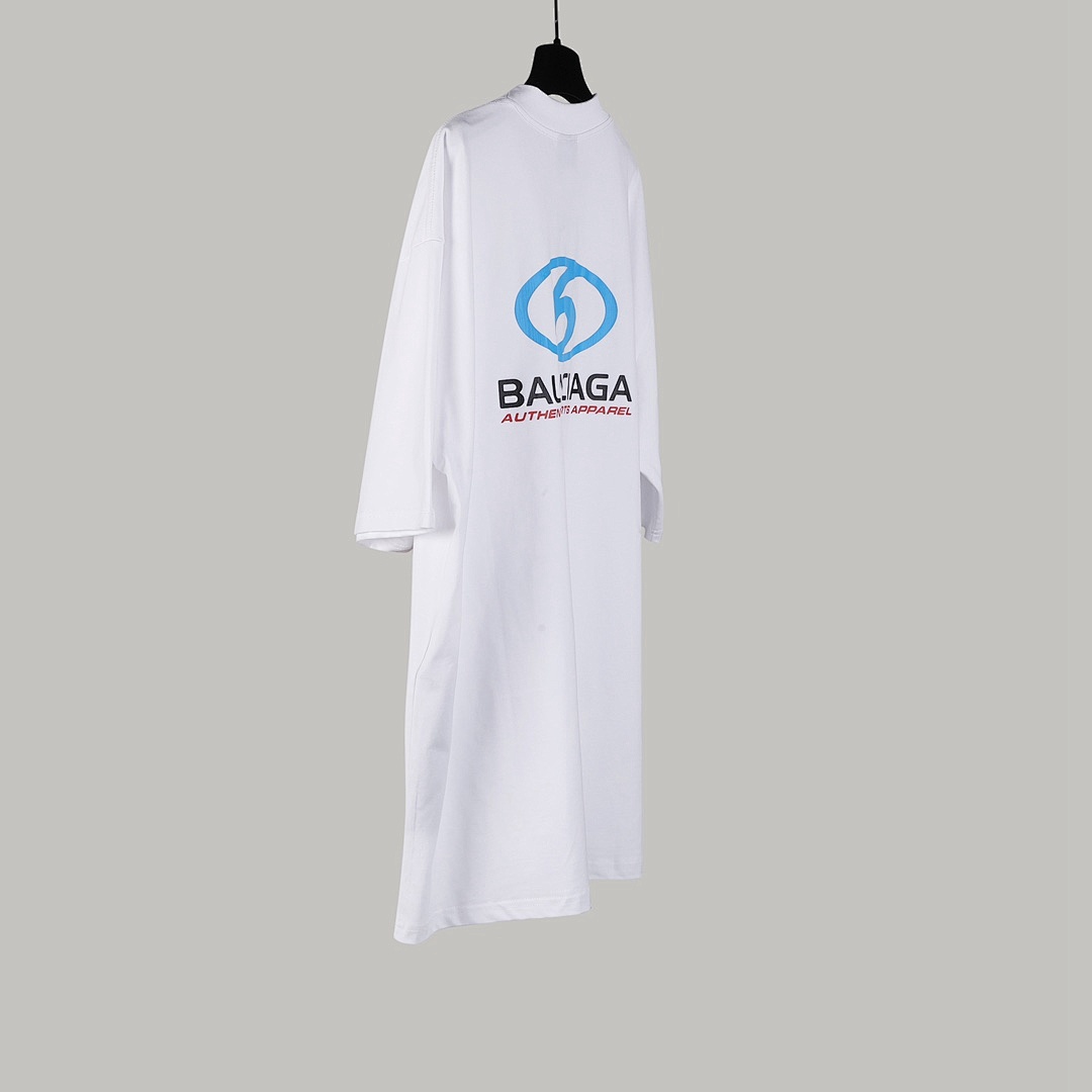 Balenciaga T-Shirt Style 008 detail view 2