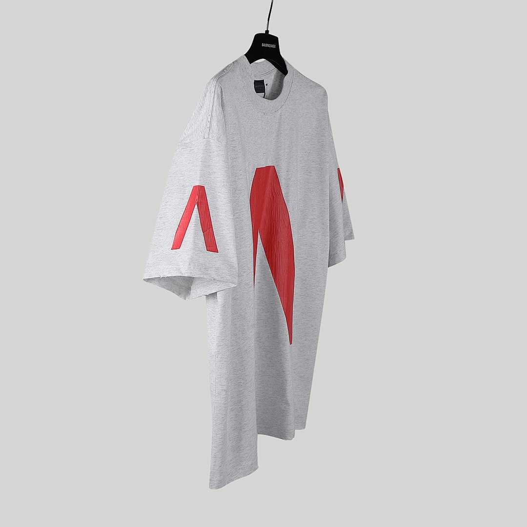Balenciaga T-Shirt Style 009 detail view 3