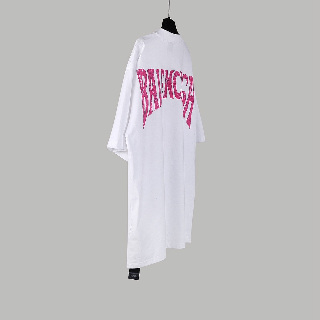 Balenciaga T-Shirt Style 012 detail view 3