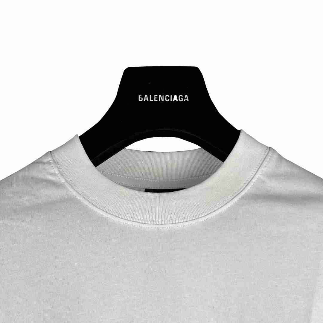Balenciaga T-Shirt Style 019 detail view 4