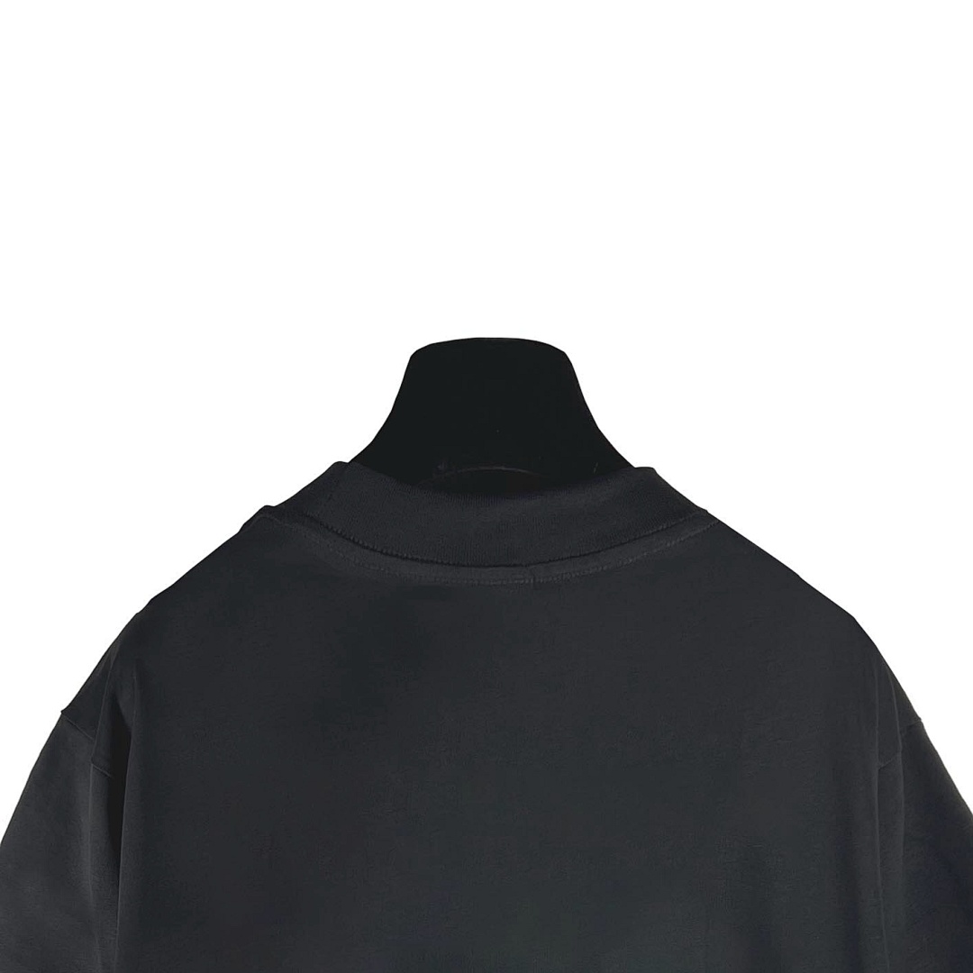 Balenciaga T-Shirt Style 022 detail view 4