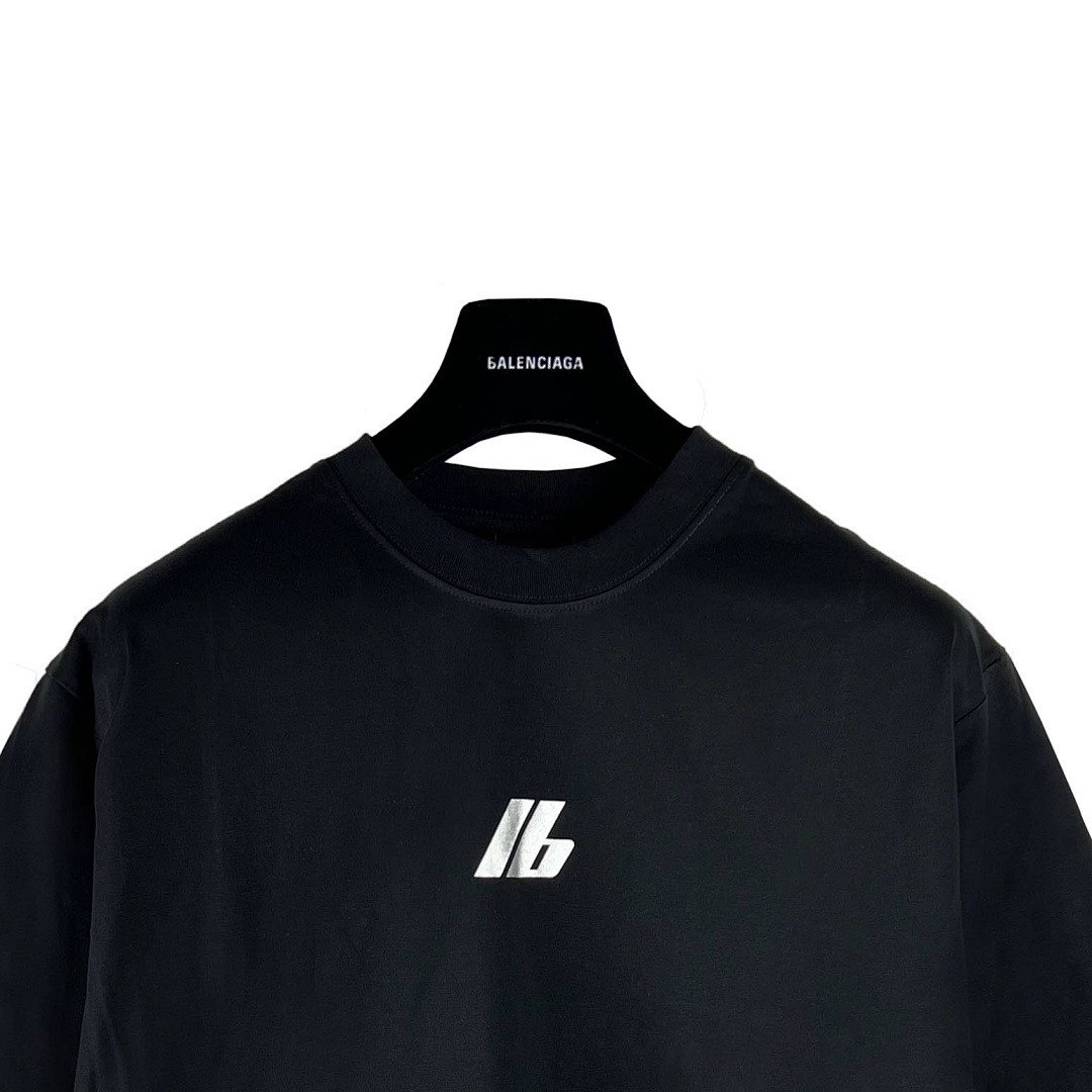 Balenciaga T-Shirt Style 026 detail view 1