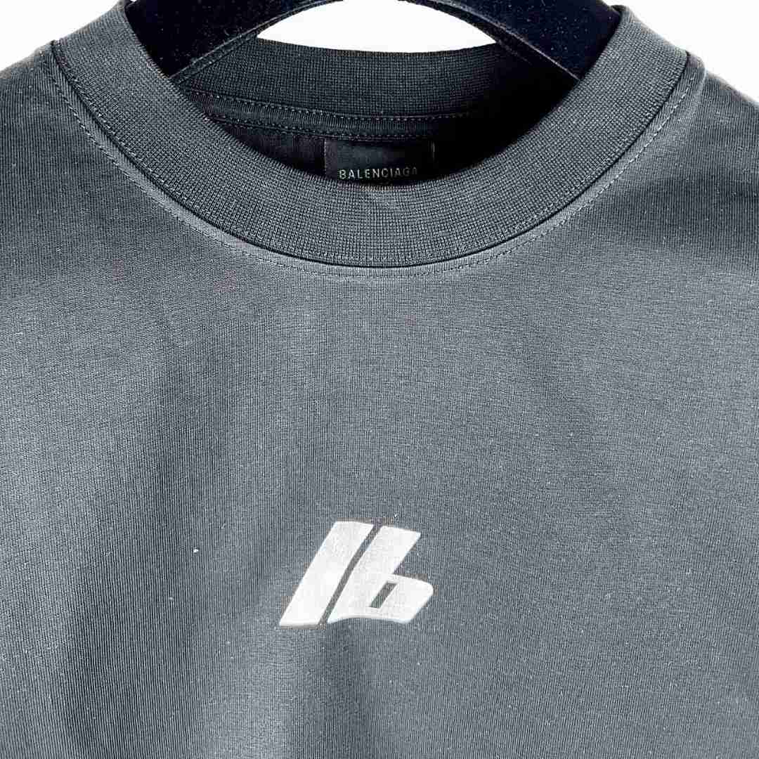 Balenciaga T-Shirt Style 026 detail view 3