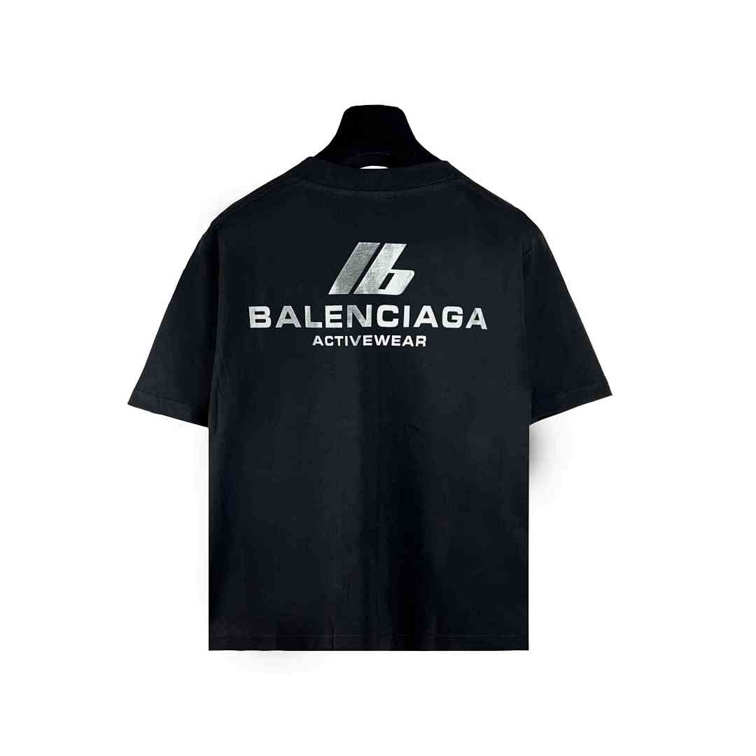 Balenciaga T-Shirt Style 026 detail view 5