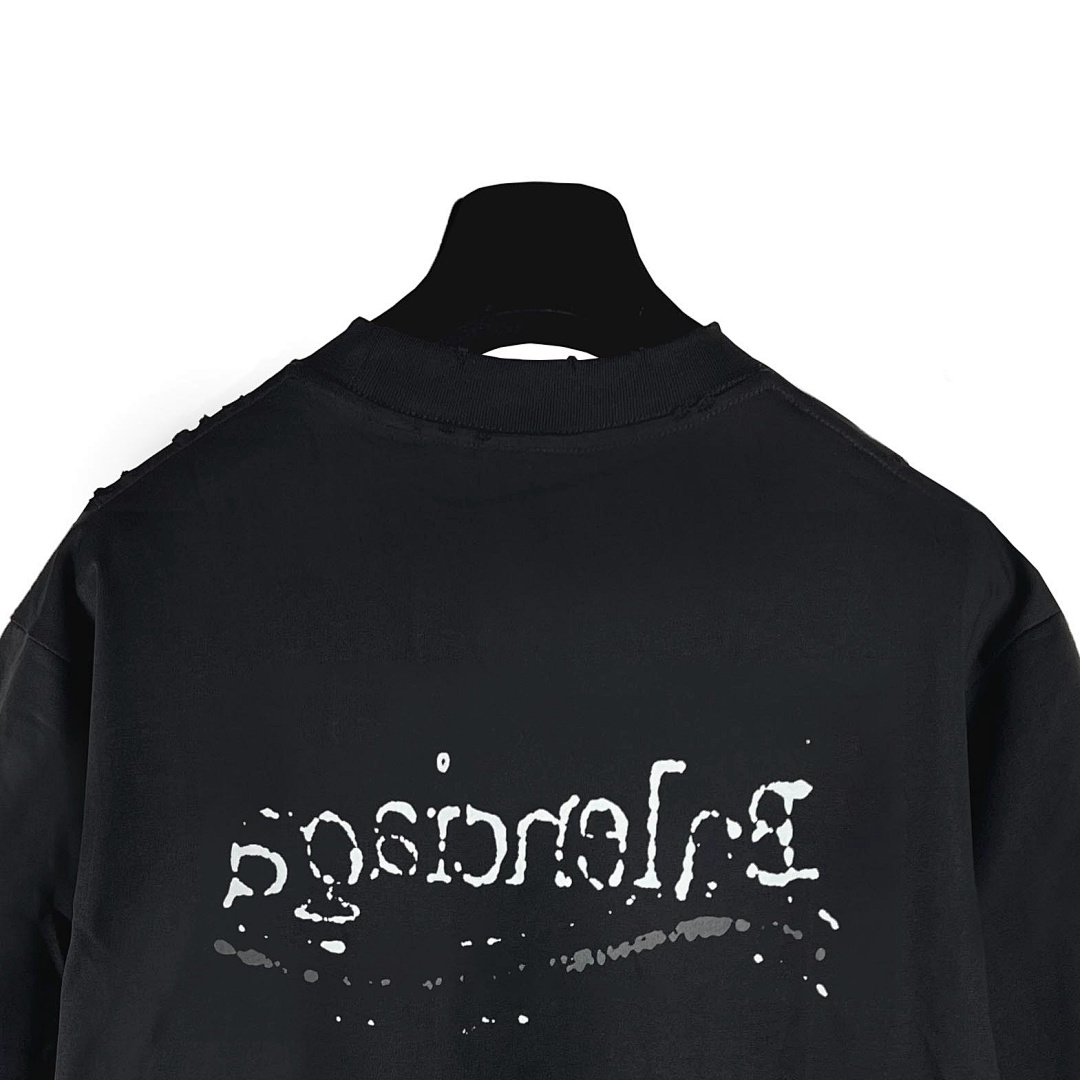Balenciaga T-Shirt Style 036 detail view 1