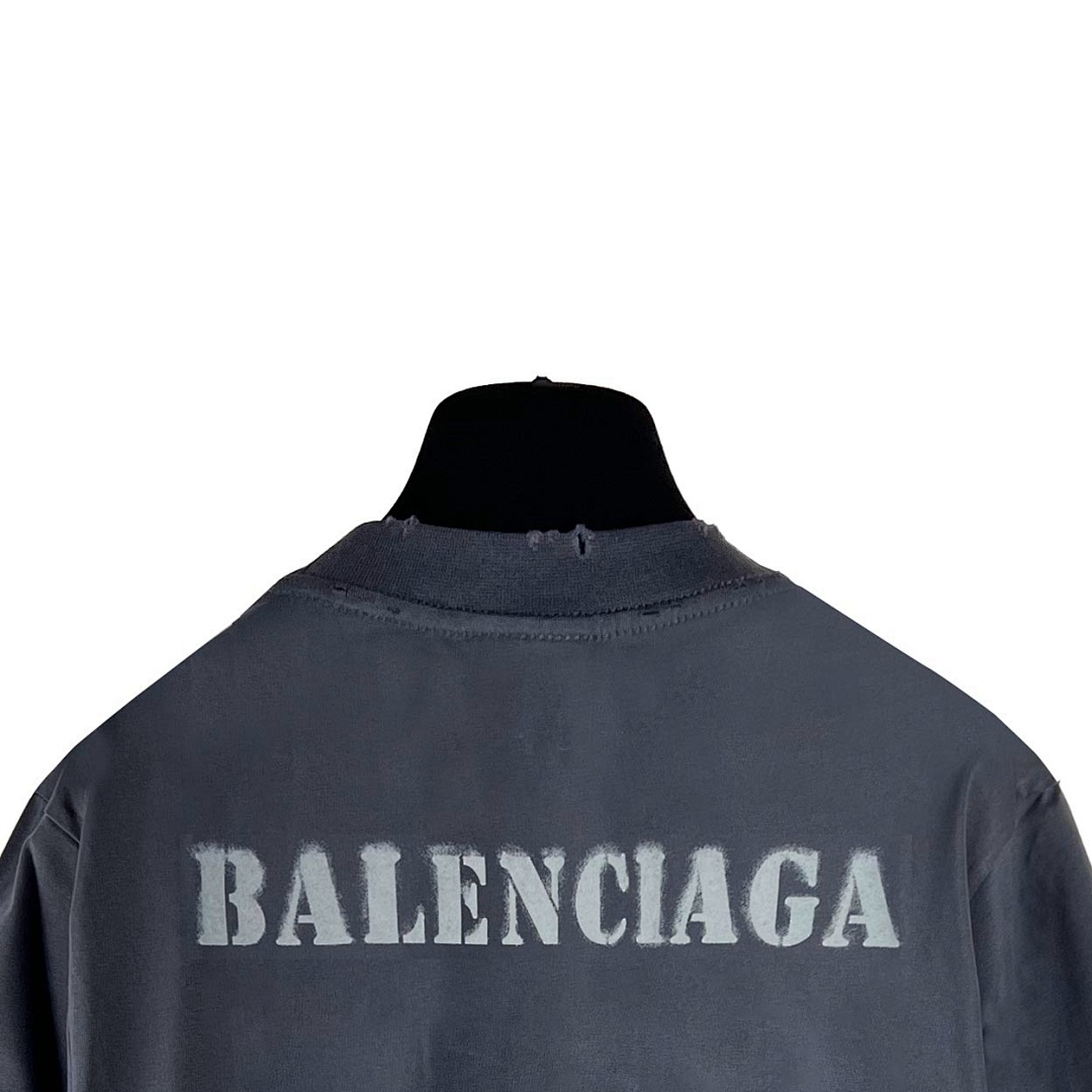 Balenciaga T-Shirt Style 038 detail view 3