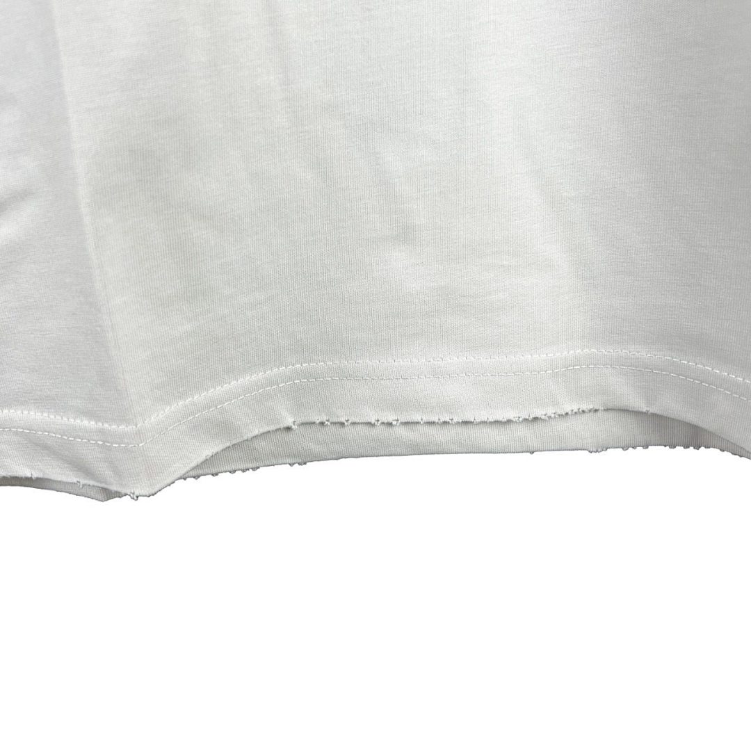 Balenciaga T-Shirt Style 040 detail view 3