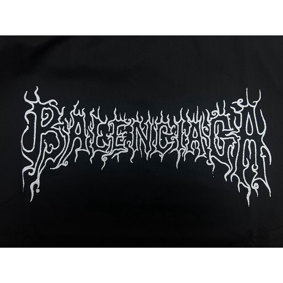 Balenciaga T-Shirt Style 055 detail view 2