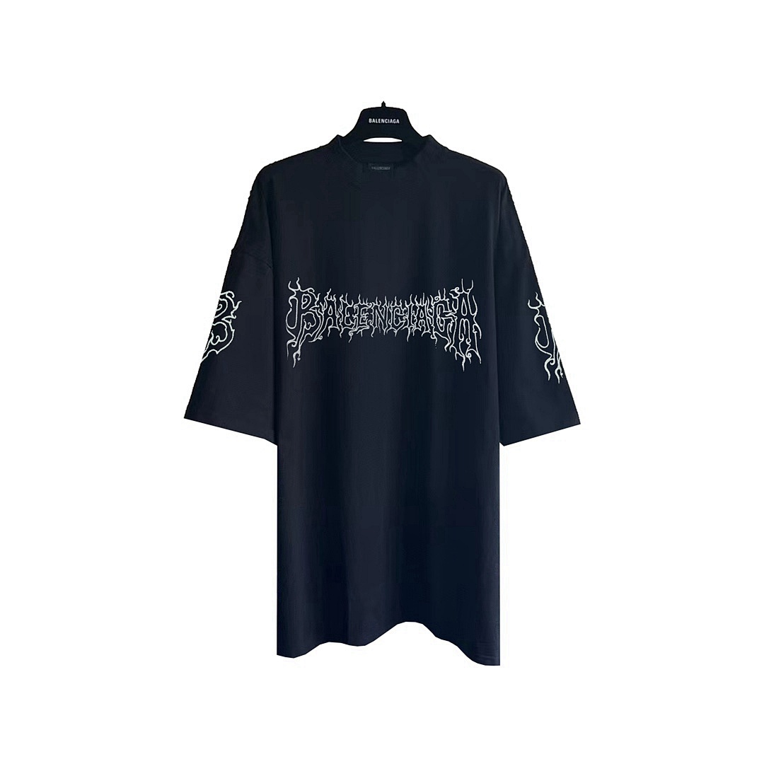 Balenciaga T-Shirt Style 055 detail view 3
