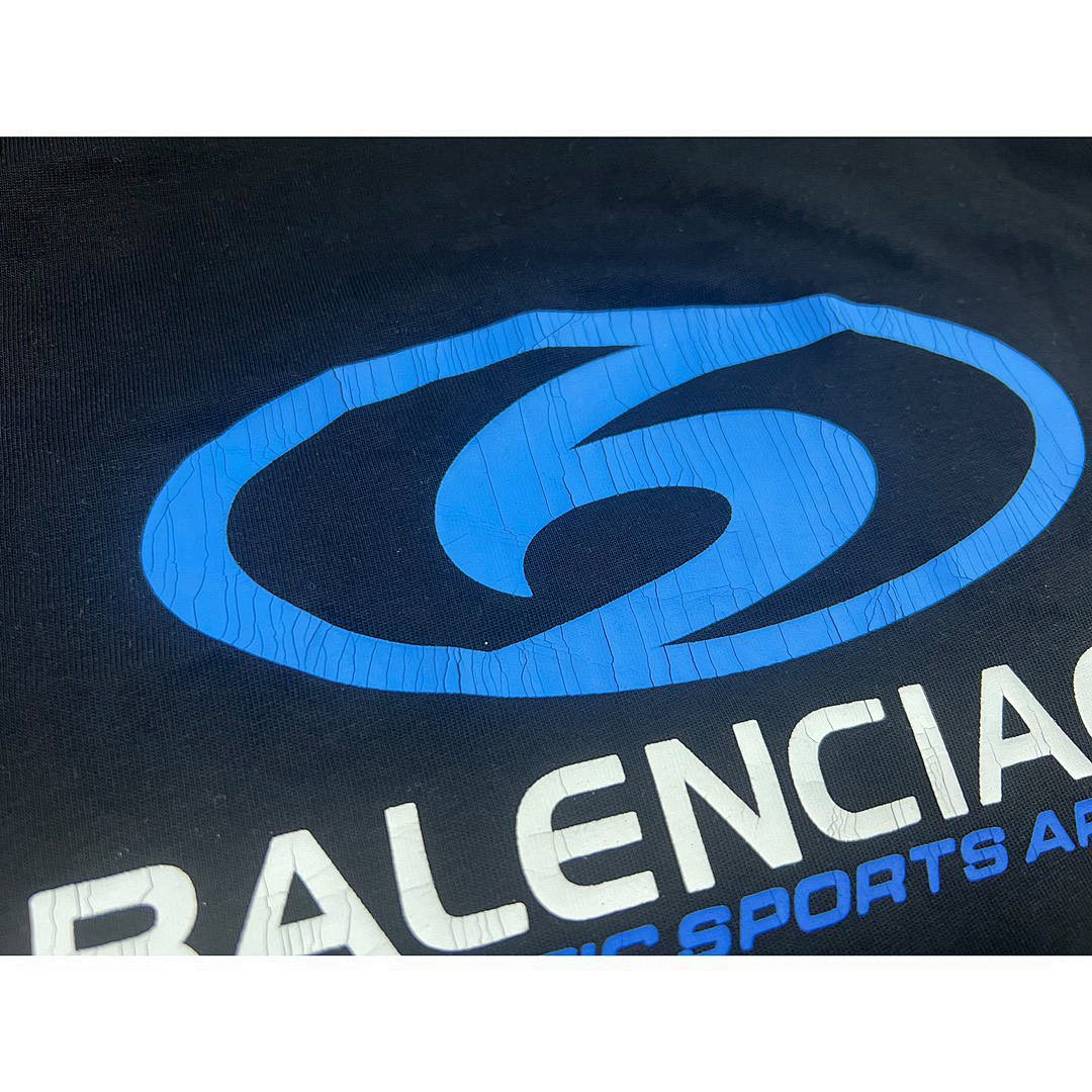 Balenciaga T-Shirt Style 069 detail view 1