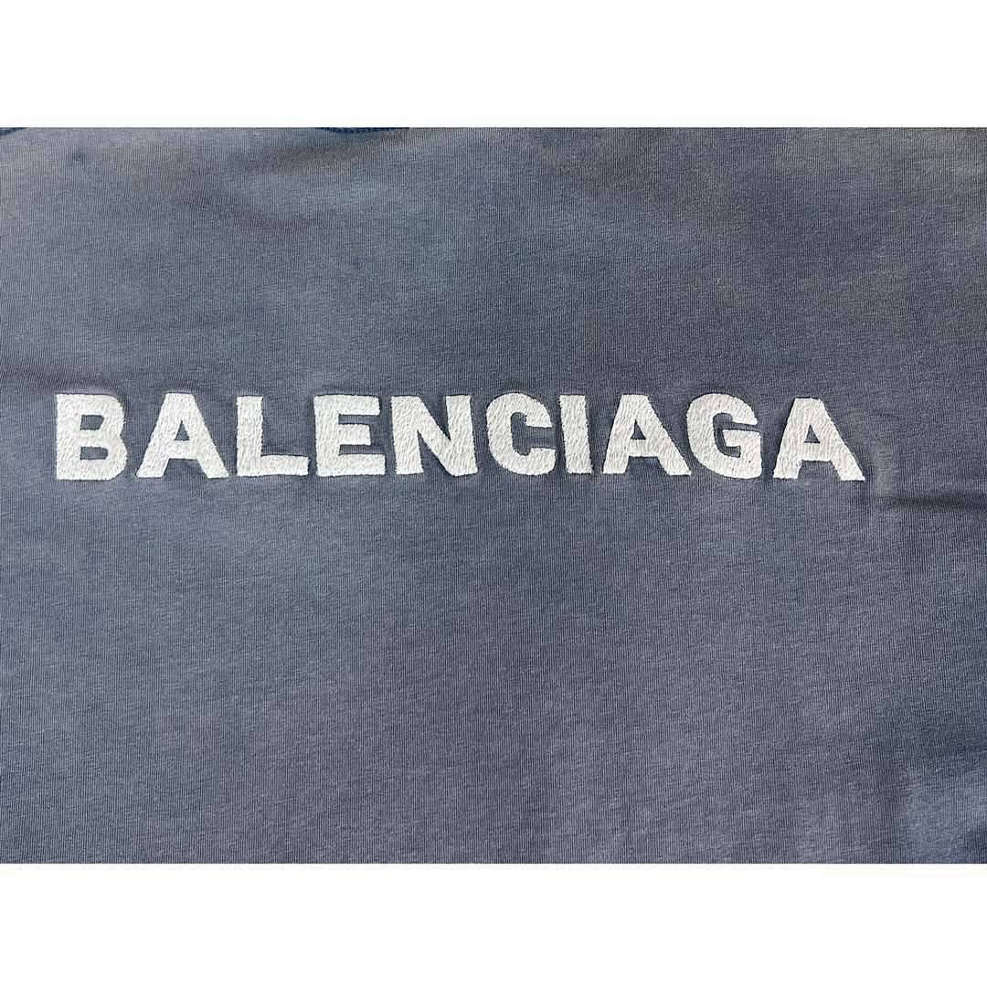 Balenciaga T-Shirt Style 073 detail view 2