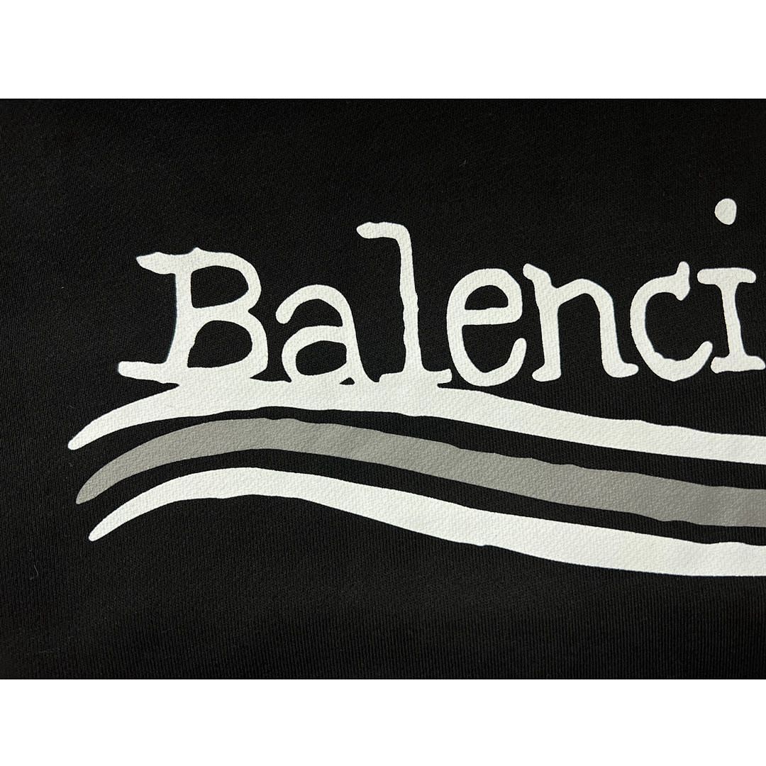 Balenciaga T-Shirt Style 079 detail view 3