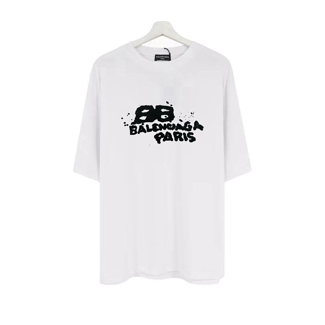 Balenciaga T-Shirt Style 082 detail view 3
