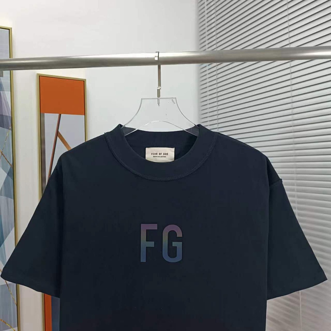 Fear of God T-Shirt Style 002 detail view 1