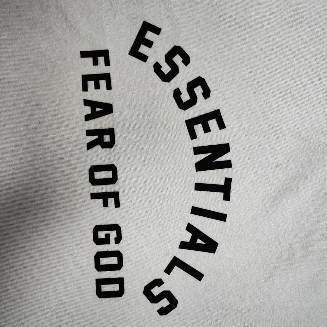 Fear of God T-Shirt Style 009 detail view 4