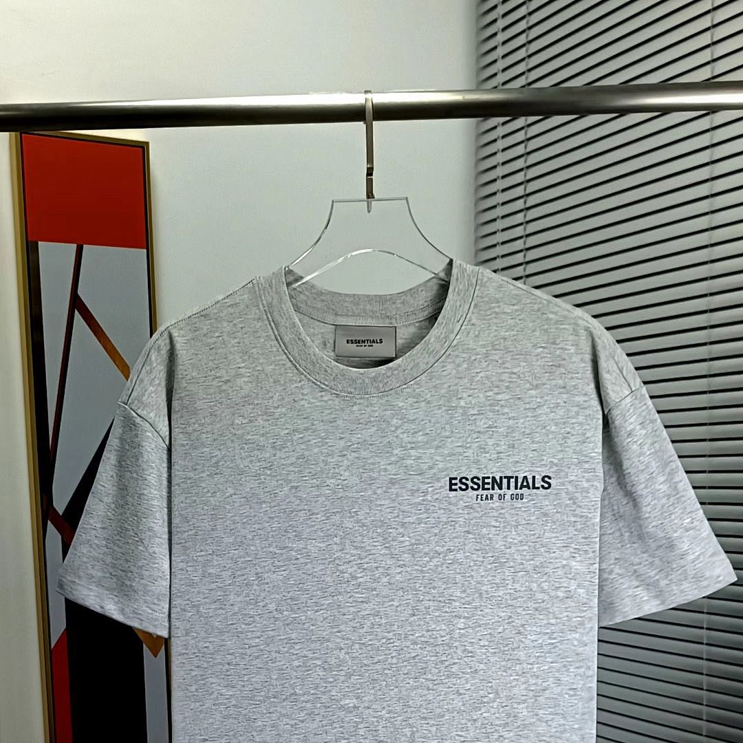 Fear of God T-Shirt Style 012 detail view 1